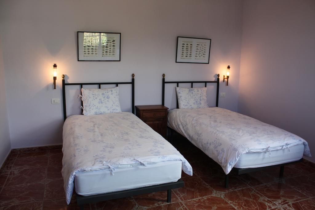 Apartamentos Finca La Cruz Tazacorte Esterno foto