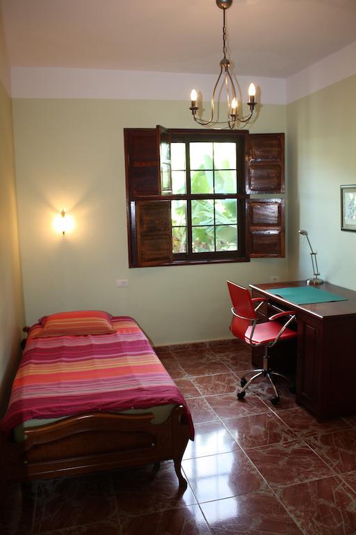 Apartamentos Finca La Cruz Tazacorte Esterno foto