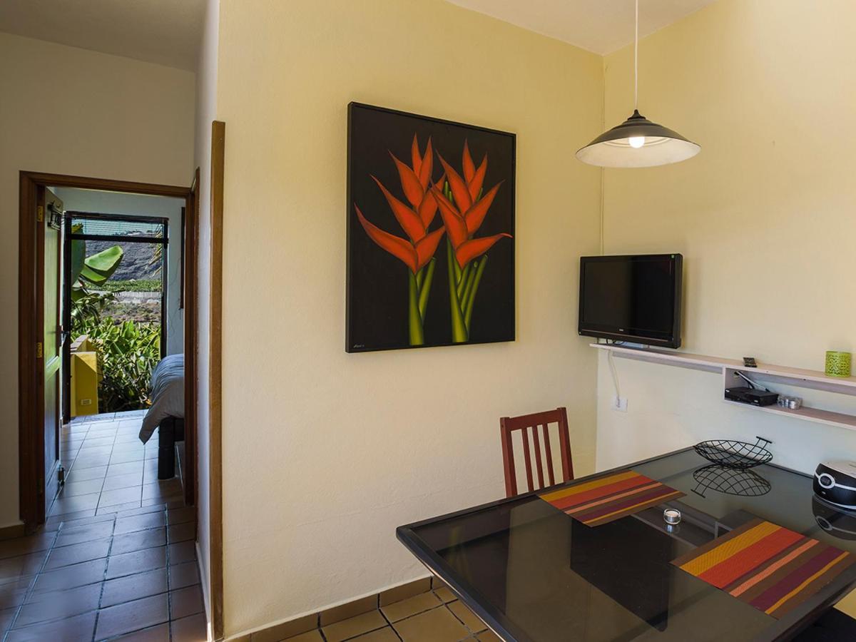 Apartamentos Finca La Cruz Tazacorte Esterno foto